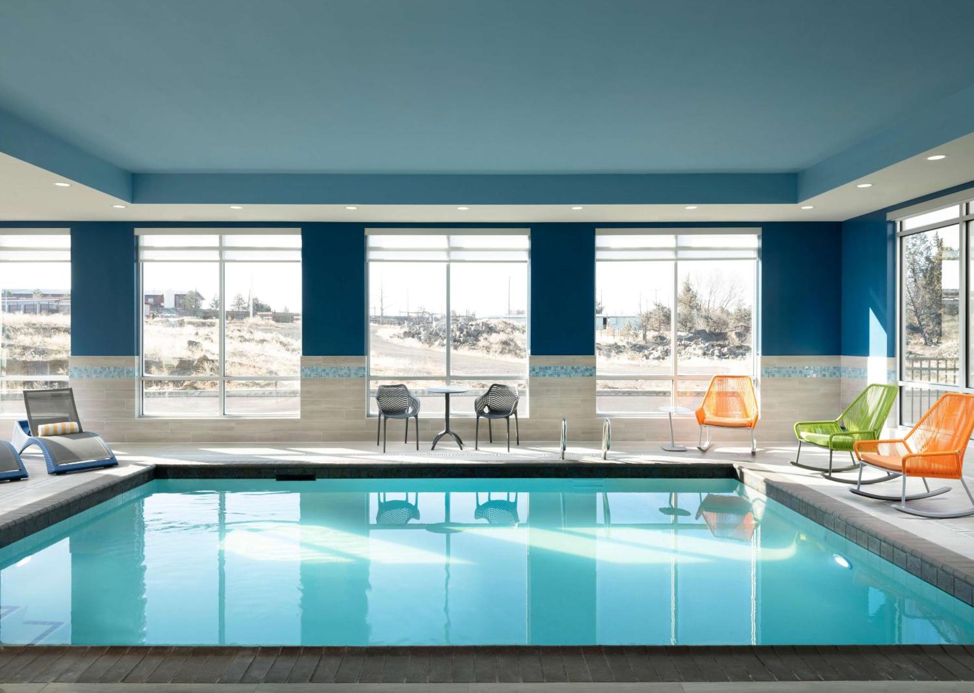 Hampton Inn Redmond Bend Airport Exteriör bild